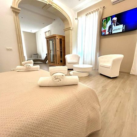 Bed E Suite Domar Brindisi Exterior photo