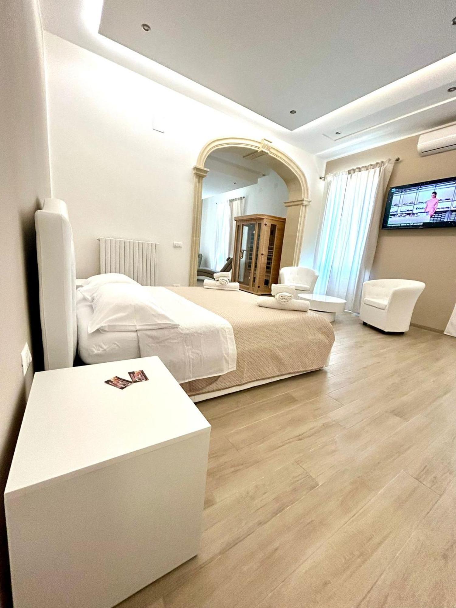 Bed E Suite Domar Brindisi Exterior photo