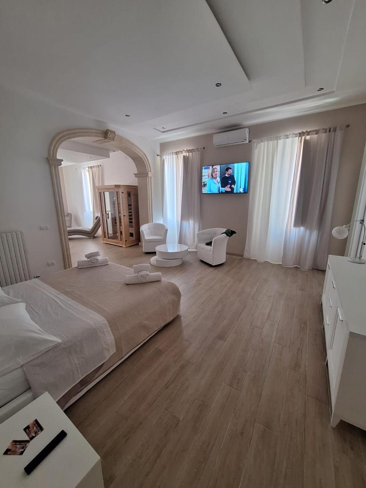 Bed E Suite Domar Brindisi Exterior photo