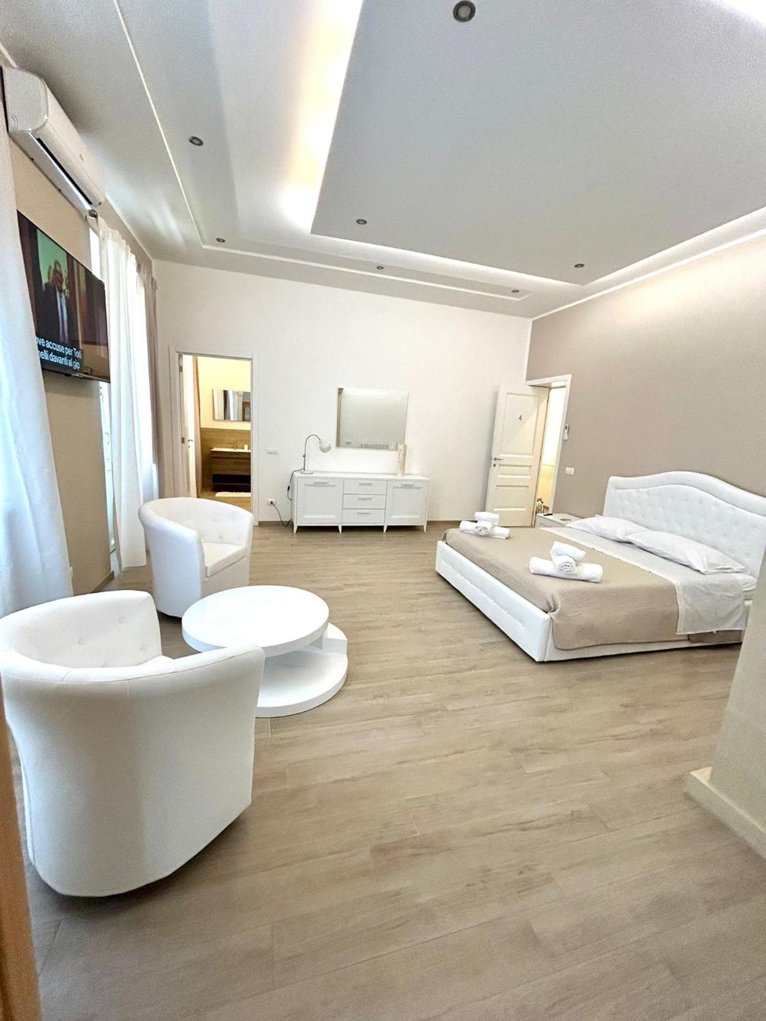 Bed E Suite Domar Brindisi Exterior photo