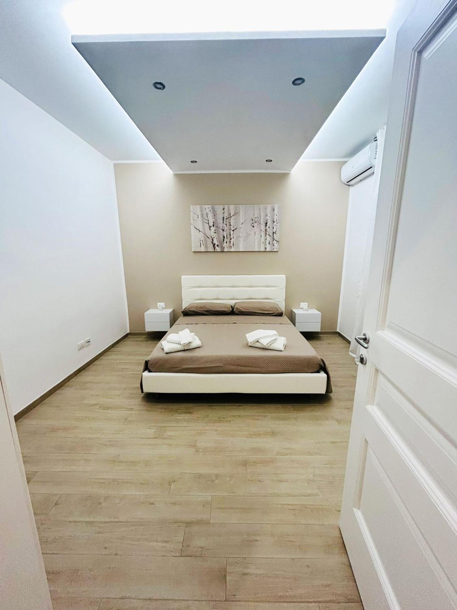 Bed E Suite Domar Brindisi Exterior photo